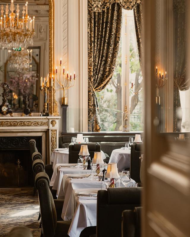 Baronne at Hôtel Salomon de Rothschild